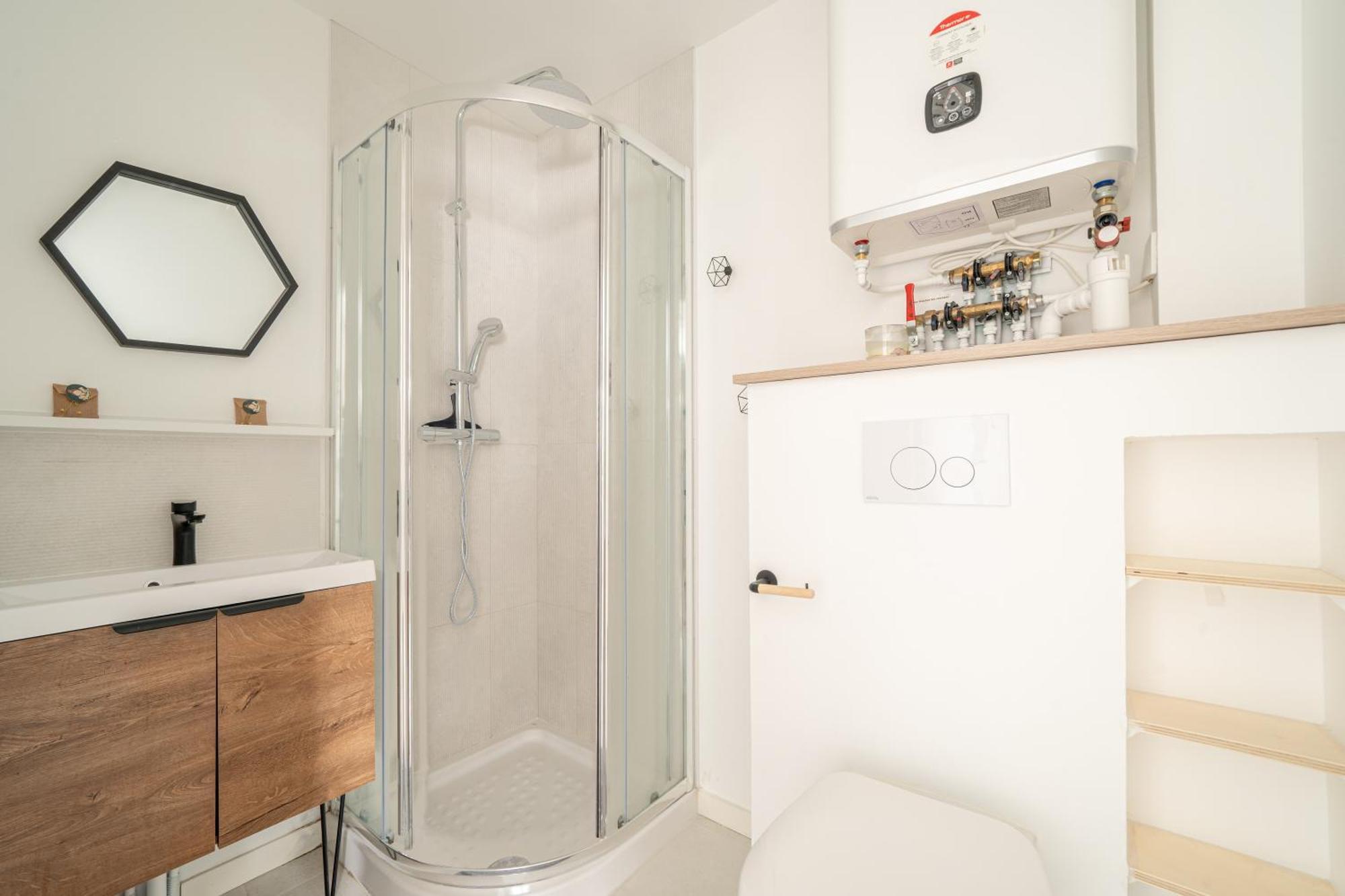 Suite Le Studio Litchi Baigne De Lumieres & Proche Des Plages Saint-Nazaire  Kültér fotó