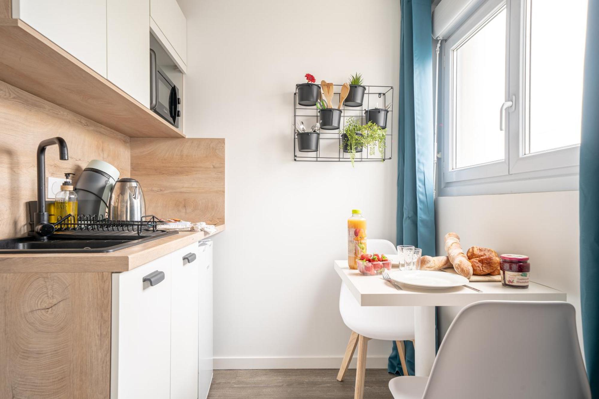 Suite Le Studio Litchi Baigne De Lumieres & Proche Des Plages Saint-Nazaire  Kültér fotó